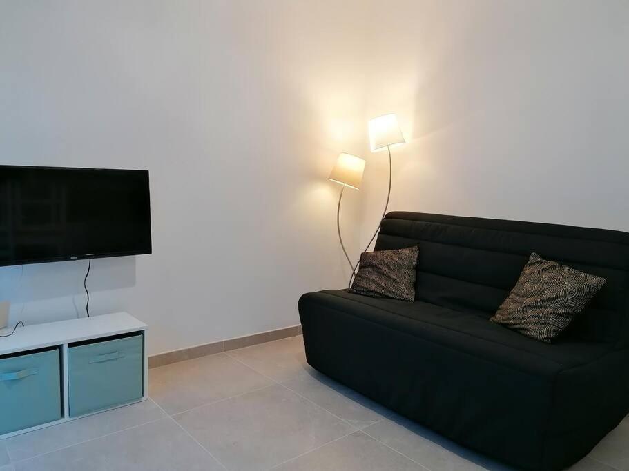 Grand Studio Classe 3 Etoiles Tavera المظهر الخارجي الصورة